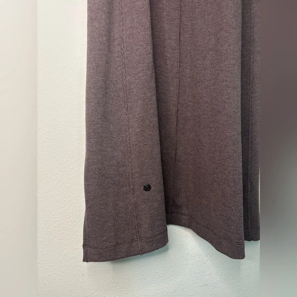 LULULEMON MAUVE TURTLENECK MIDI DRESS SZ SMALL